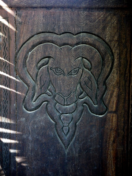 elephant door carving